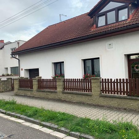 Tolarova Apartmán Pardubice Exteriér fotografie