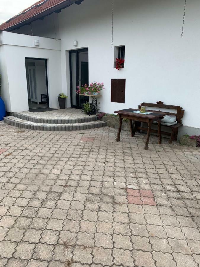 Tolarova Apartmán Pardubice Exteriér fotografie